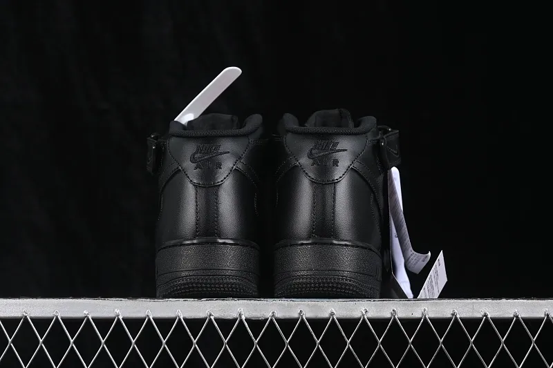 All categories Nk Air Force 1 Air Force series Nk Air Force 1 Mid Air Force mid-top Nike Air Force 1'07 Mid Air Force One China all-black casual sneakers CW2289-001